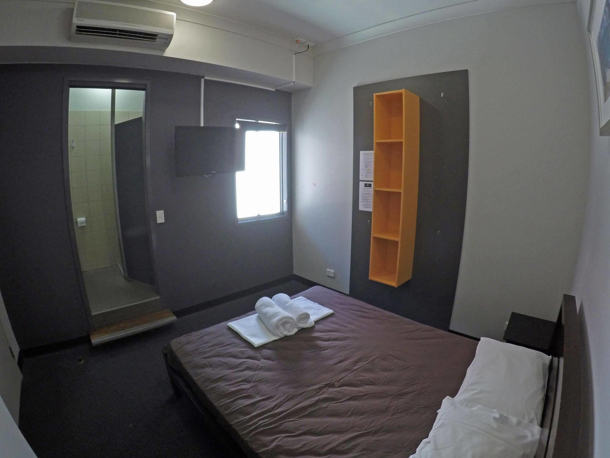 Global Backpackers Port Douglas Esterno foto